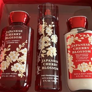 Bath and Body Works gift set! Japanese cherry blossom